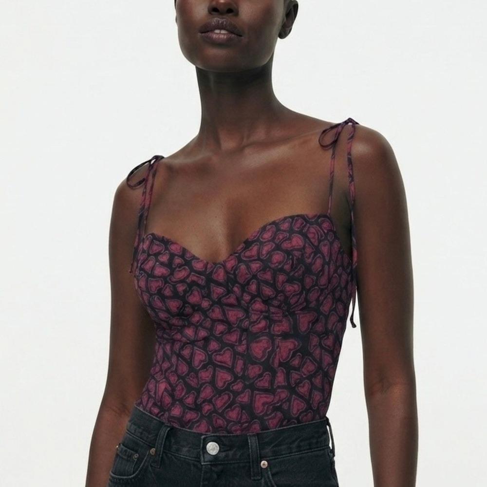 Reformation Liza Top Black/Pink Heart Women‎ Size 10 Sleeveless Smocked Cropped